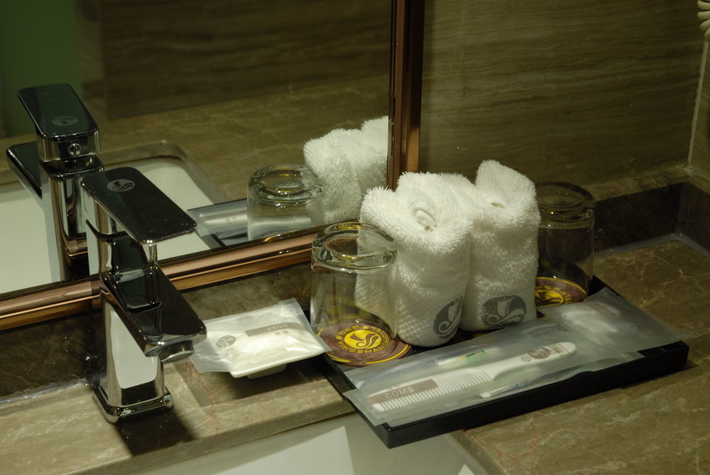 Insail Hotel Châu Hải Ngoại thất bức ảnh